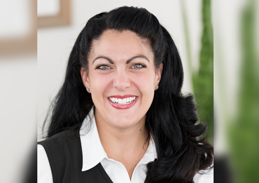 Sandra Pallis - Profile Image
